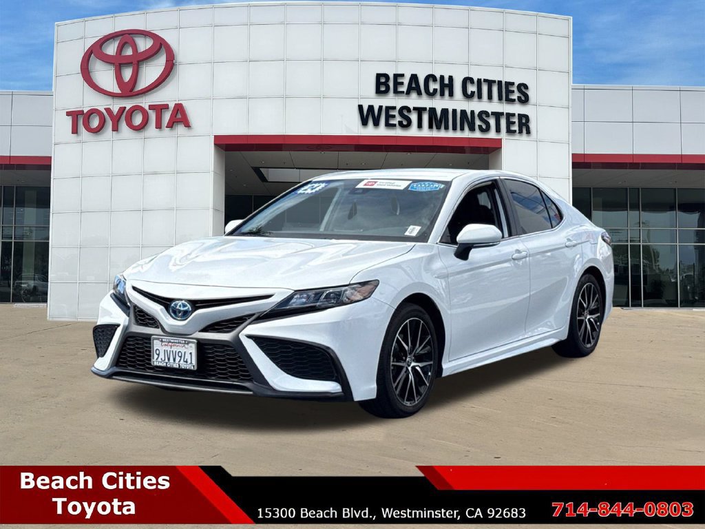 Certified 2024 Toyota Camry SE FWD image 6