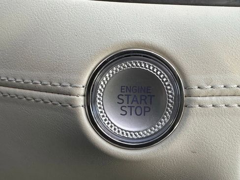 Used 2025 Genesis G90 3.5T image 35