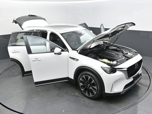 Used 2024 MAZDA CX-90 Plug-In Hybrid w/ Premium Pkg image 36