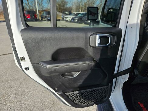 Used 2021 Jeep Wrangler Unlimited Sahara w/ Cold Weather Group image 24