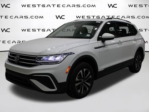 Used 2022 Volkswagen Tiguan S image 1
