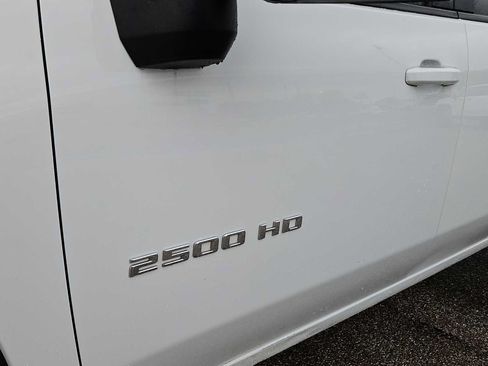 Used 2023 Chevrolet Silverado 2500 LT AWD/4WD image 11