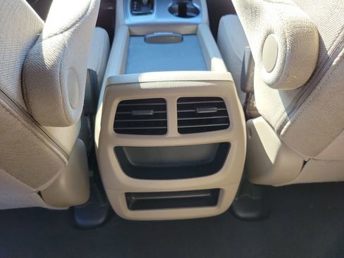 Used 2018 Honda Pilot LX image 15