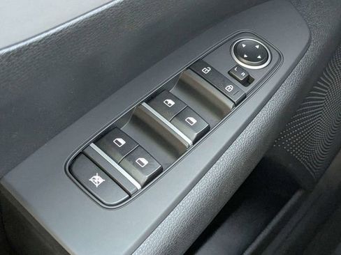 Used 2023 Kia Forte LXS image 17