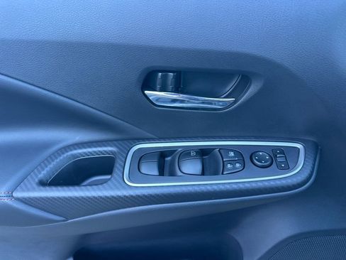 New 2025 Nissan Versa SR w/ Trunk Package image 10