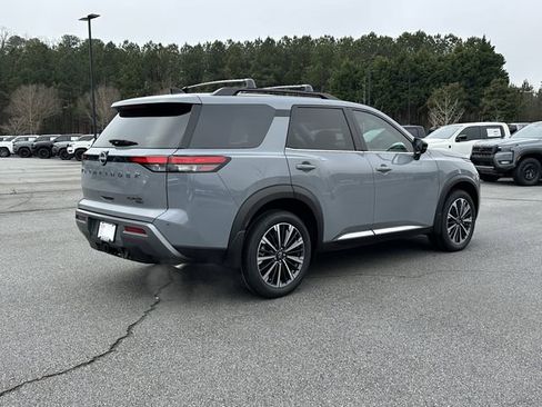New 2026 Nissan Pathfinder Platinum image 8