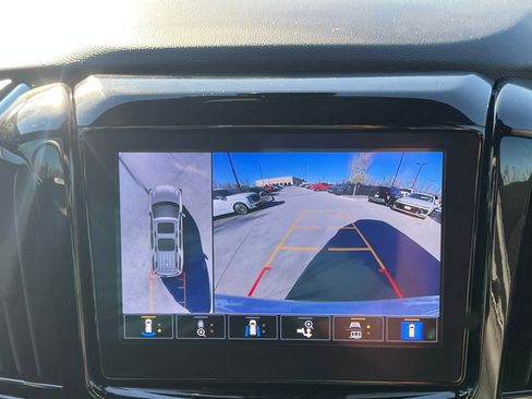 Used 2023 Chevrolet Traverse Premier w/ Redline Edition image 35