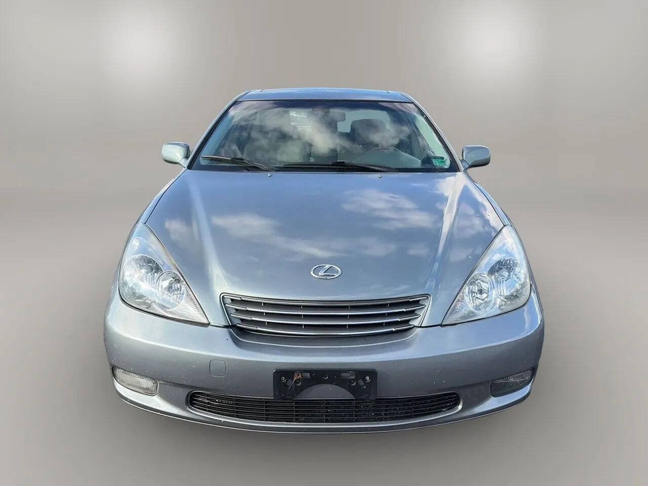 Used 2002 Lexus ES 330 FWD image 2