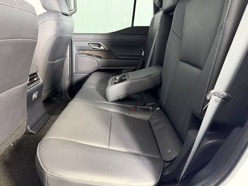 Used 2024 Lexus GX 550 w/ Accessory Package (2T) AWD/4WD image 27