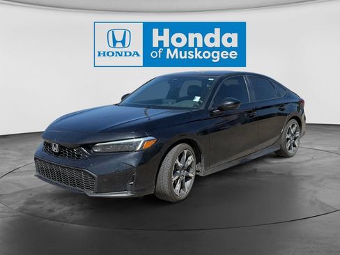 Used 2025 Honda Civic Sport Touring image 1