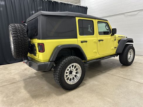 Used 2023 Jeep Wrangler Unlimited Rubicon w/ Safety Group AWD/4WD image 10