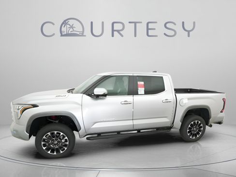 New 2025 Toyota Tundra Limited AWD/4WD image 3