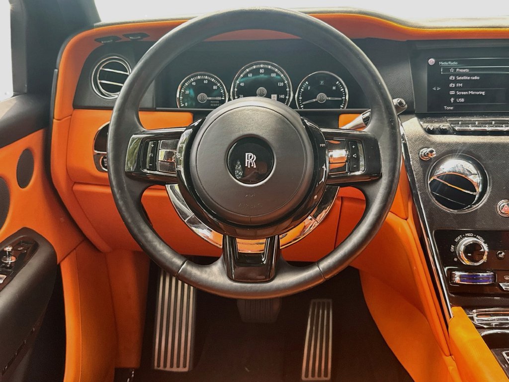 Used 2023 Rolls-Royce Cullinan AWD/4WD image 11