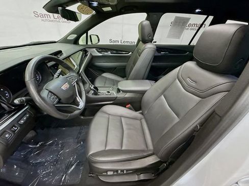 Used 2024 Cadillac XT6 Premium Luxury w/ Technology Package image 25