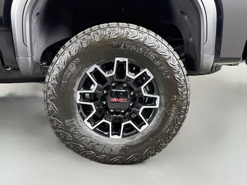 New 2026 GMC Sierra 2500 AT4X AWD/4WD image 32