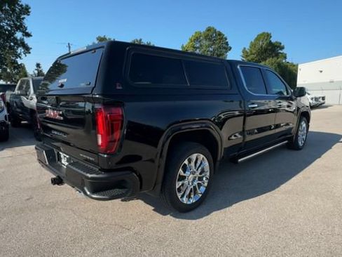 Used 2024 GMC Sierra 1500 Denali w/ Denali Reserve Package AWD/4WD image 9