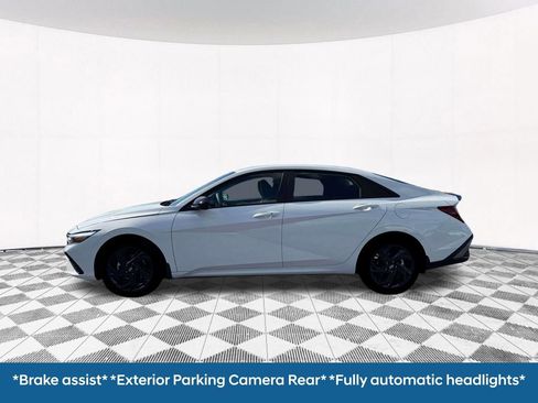 New 2026 Hyundai Elantra Sport FWD image 4