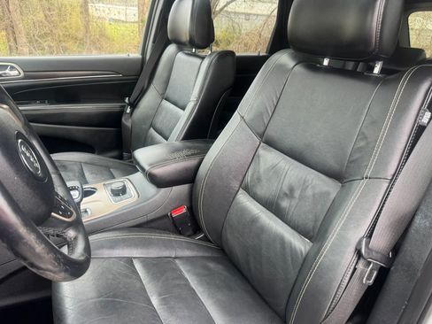 Used 2014 Jeep Grand Cherokee Limited w/ Trailer Tow Group IV image 17