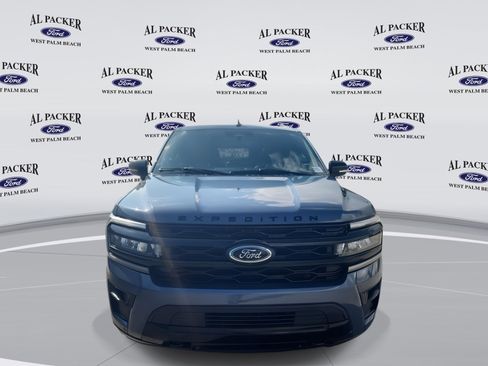 Used 2022 Ford Expedition Max Limited image 8