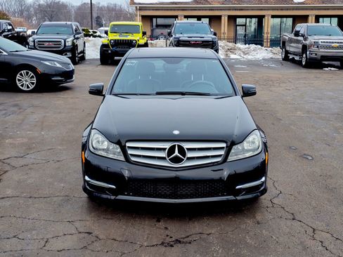 Used 2012 Mercedes-Benz C 250 Sedan image 2