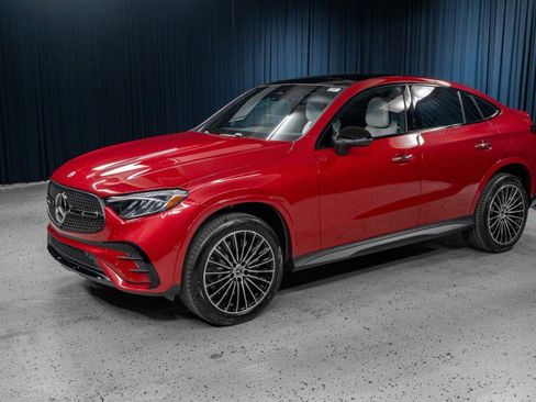 New 2025 Mercedes-Benz GLC 300 4MATIC image 1