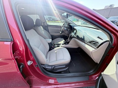 Used 2017 Hyundai Elantra Value Edition FWD image 11