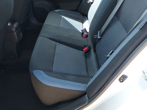 Used 2023 Nissan Versa SV image 18