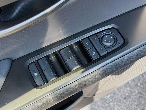 New 2026 Lexus UX 300h FWD image 22