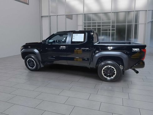 Used 2024 Toyota Tacoma TRD Off-Road AWD/4WD image 6