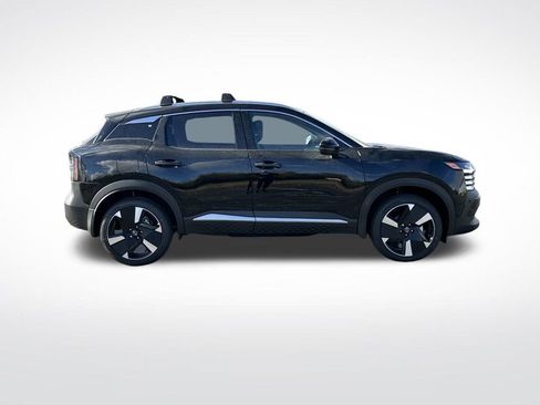 New 2026 Nissan Kicks SR w/ SR Premium Package image 6