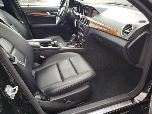 Used 2013 Mercedes-Benz C 300 4MATIC Sedan image 20