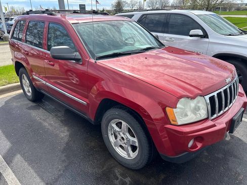 Used 2006 Jeep Grand Cherokee Limited image 2