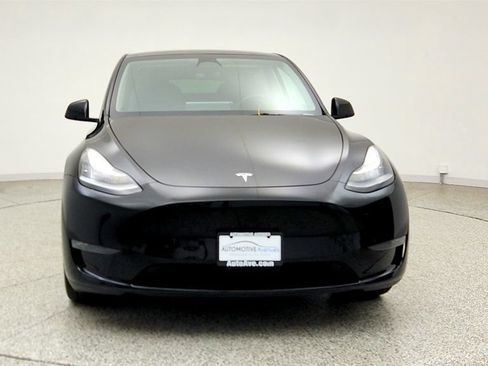 Used 2023 Tesla Model Y Long Range AWD/4WD image 2