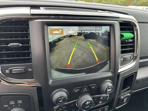 Used 2018 RAM 2500 Big Horn w/ Sport Appearance Group image 29