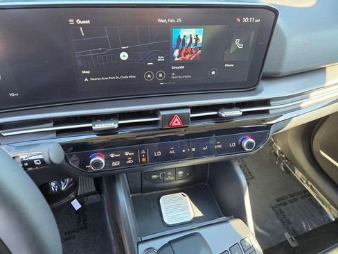 New 2026 Kia Sportage SX FWD image 13