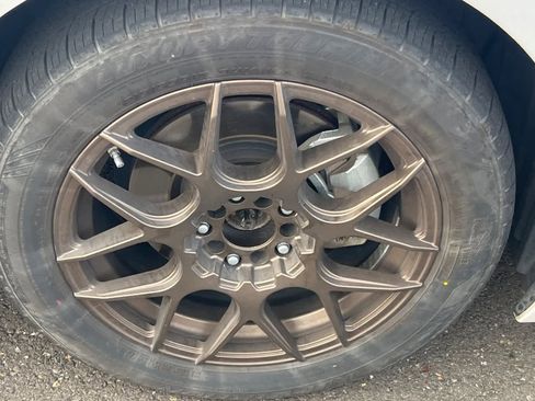 Used 2020 Lexus ES 300h w/ Premium Package image 10