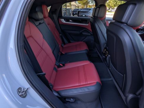 New 2026 Porsche Cayenne E-Hybrid image 24