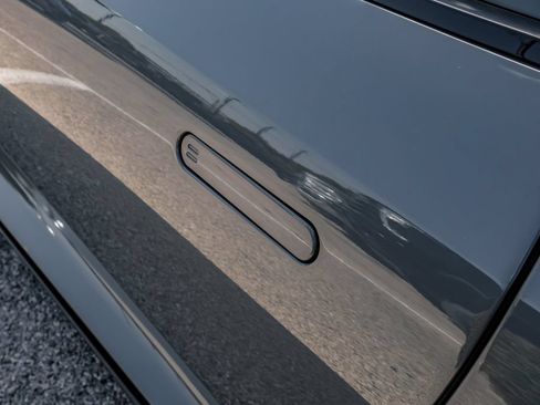 Used 2024 Aston Martin DB12 Coupe RWD image 43