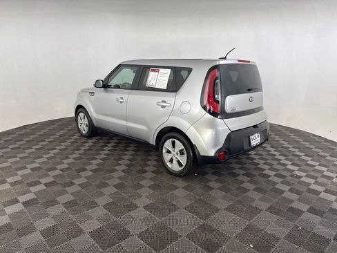 Used 2015 Kia Soul image 9