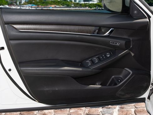 Certified 2019 Honda Accord EX-L image 13