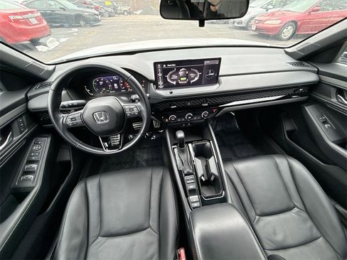 Used 2023 Honda Accord Sport image 22