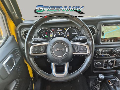 Used 2021 Jeep Wrangler Unlimited Sahara w/ Cold Weather Group AWD/4WD image 10