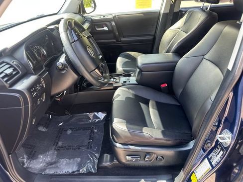 Used 2024 Toyota 4Runner TRD Off-Road Premium w/ Moonroof Package AWD/4WD image 28