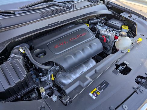 Used 2022 Jeep Compass Latitude image 42