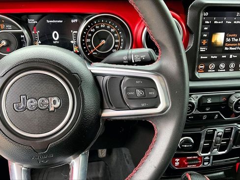 Used 2023 Jeep Gladiator Rubicon w/ LED Lighting Group AWD/4WD image 13