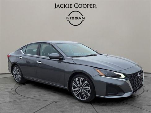 New 2025 Nissan Altima 2.5 SL image 7