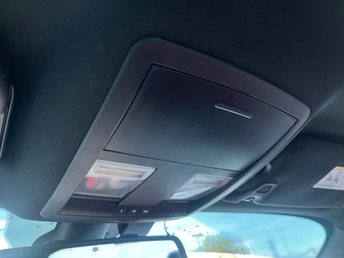 Used 2015 Dodge Challenger SRT Hellcat image 33