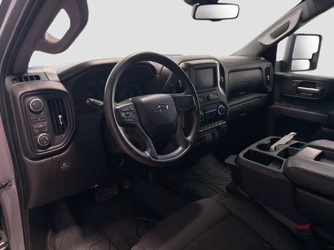 Used 2025 Chevrolet Silverado 2500 Custom w/ Custom Convenience Package AWD/4WD image 9