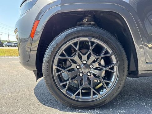 New 2026 Jeep Grand Cherokee L Summit AWD/4WD image 5