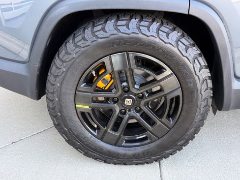 Used 2022 Rivian R1S Launch Edition AWD/4WD image 20